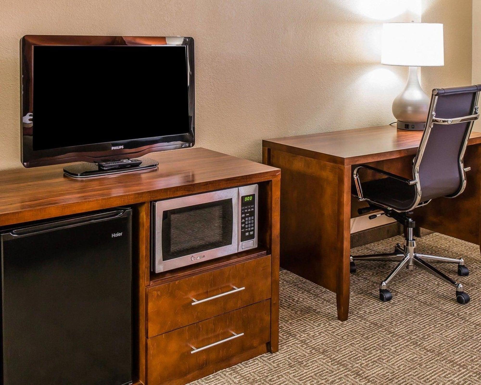 Comfort Inn & Suites Lakeland North I-4 Ngoại thất bức ảnh